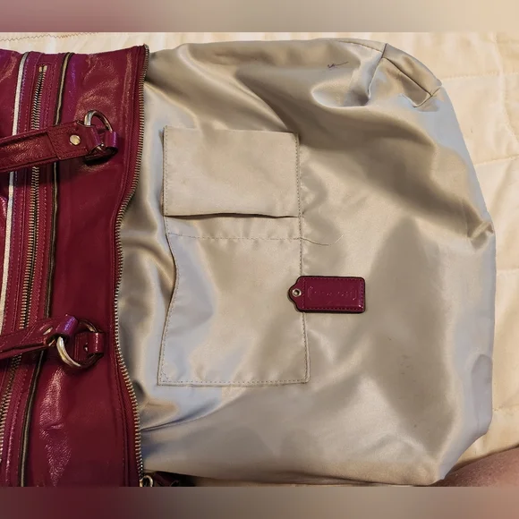 Coach Poppy Daisy Patent Leather Shoulder/Tote Bag- Raspberry Purple - Picture 14 of 16